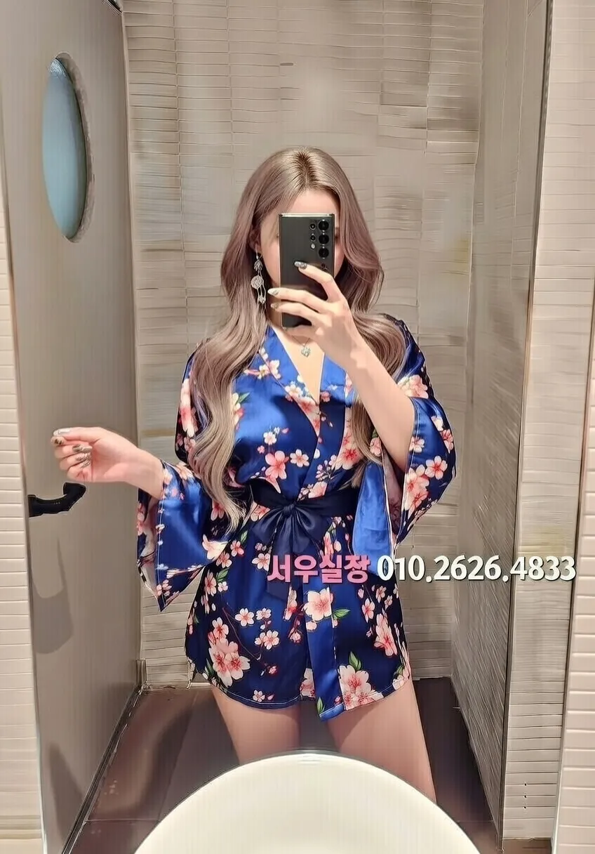 시흥 다국적노래방 프리미엄 라인업 1번 프로필